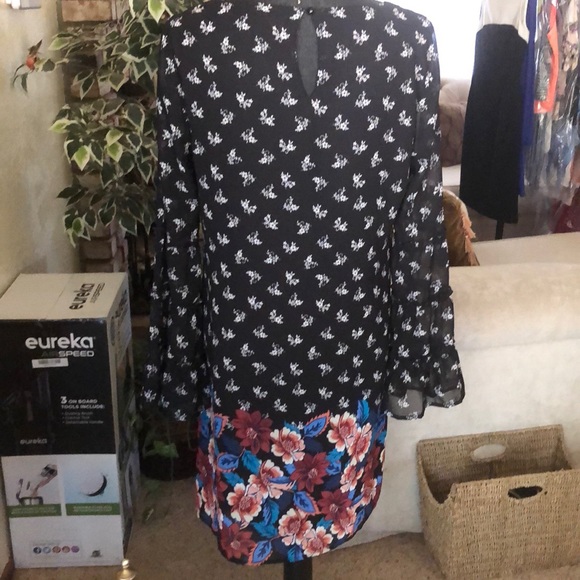 Hayes & Ashbury 70’s Style Dress - Picture 4 of 5